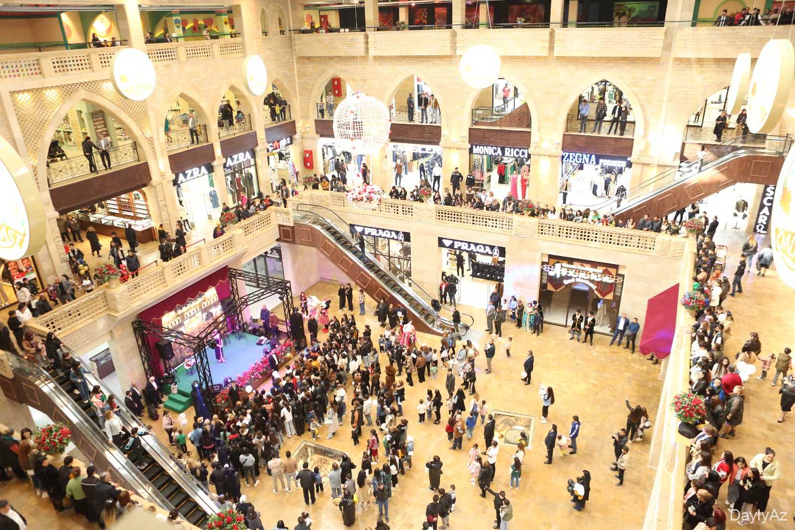 Gəncə Qalası: Tarixi, Memarlığı və Azərbaycan Mədəni İrsi