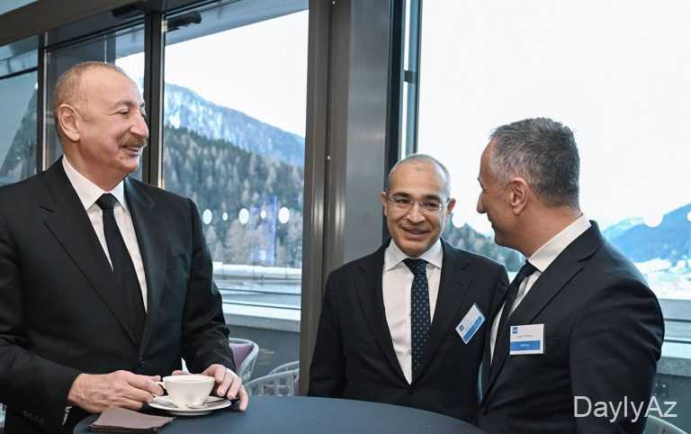 İlham Əliyevin “Azərbaycan rəhbərliyi ilə səhər yeməyi” adlı tədbirdən 
							 – Fotoları