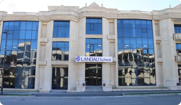 landau school haqqinda melumat