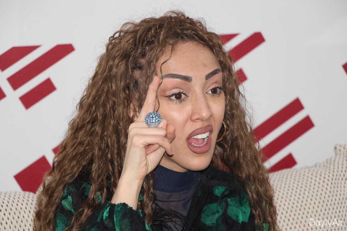 Ofelya və Səmra Hüseynova arasında yenidən qalmaqal