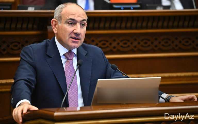 Paşinyan parlamentdə Azərbaycanla sülhdən danışdı