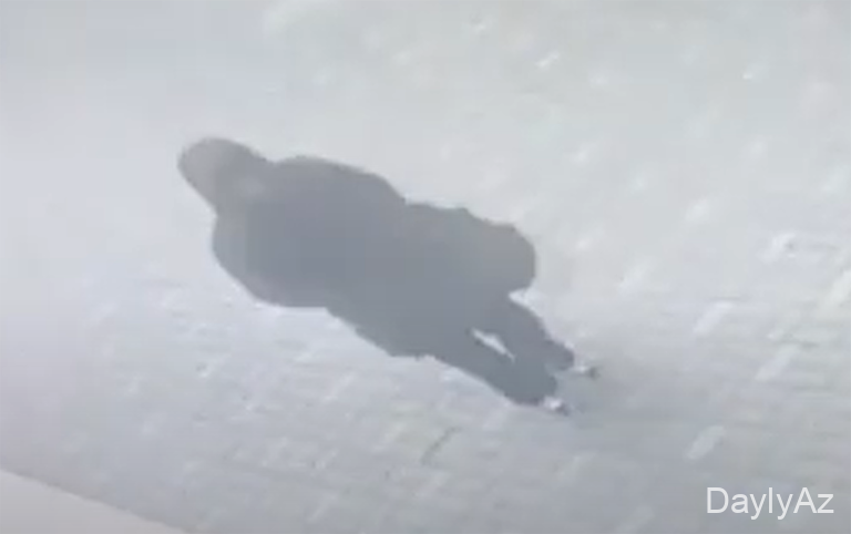 Yasamalda oğurluq törədən qara geyimli qadına həbs