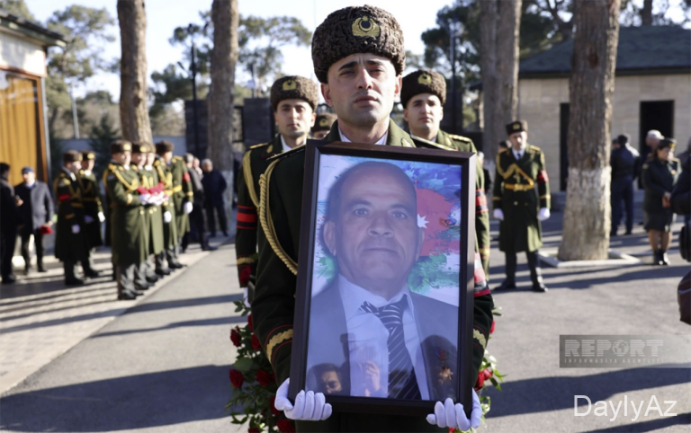 Şahin Tağıyev dəfn olundu 
							 – Fotolar