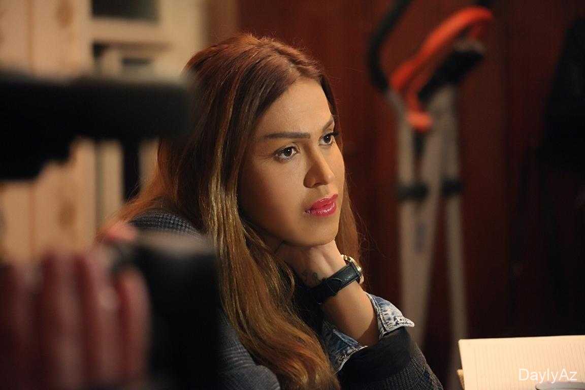 Rəqsanə İsmayılova dəfələrlə süfrənin başında əyləşib, bir mesaj yox, bir çox açıqlamalar verdi