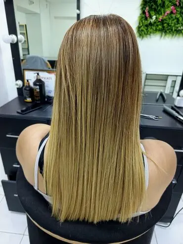 Nano Keratin Nədir? Saçlar üçün Faydaları və Tətbiqi