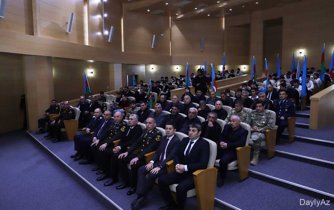 Dövlət Xidməti Yevlaxda gənclər üçün tədbirlər keçirdi 
							 – Fotolar