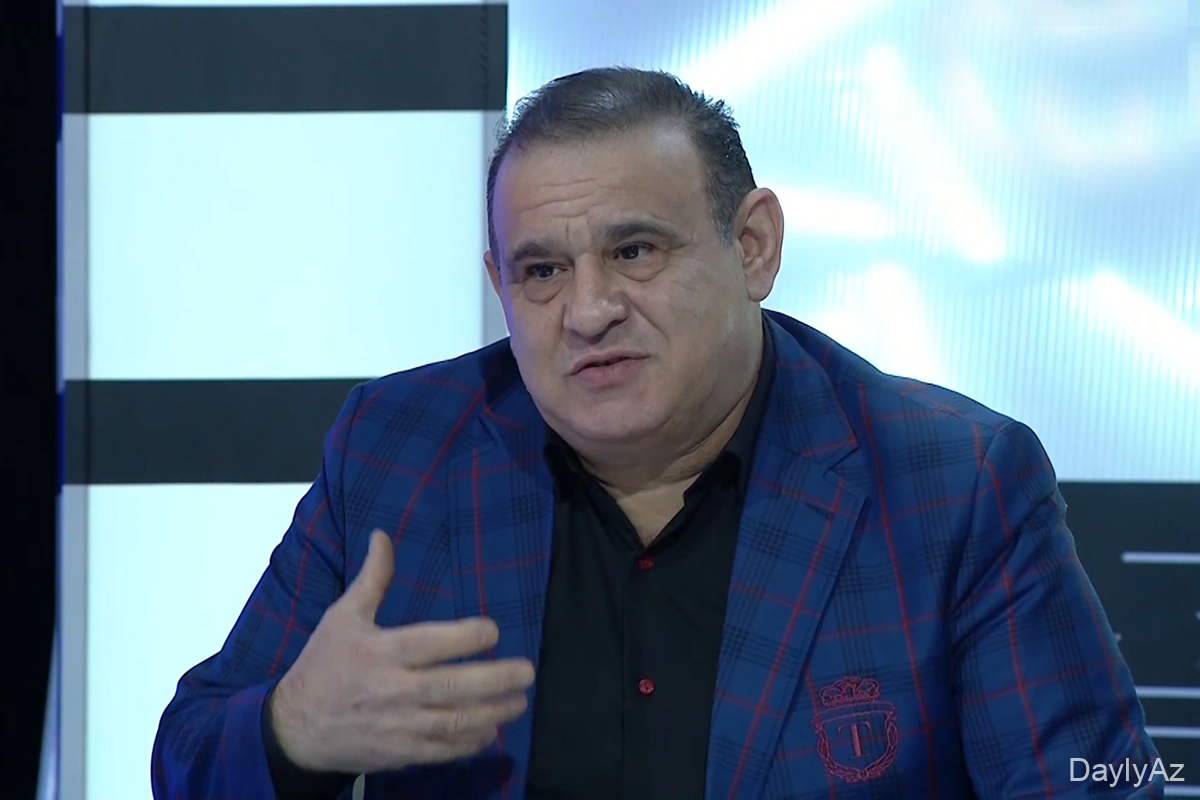 Müğənni Tacir Şahmalıoğlu “Günə uğurla” proqramında qalmaqallı duet ortağı Fədayə Laçının məşğuliyatı haqqında danışıb