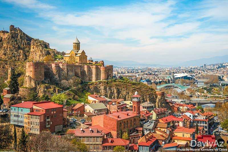 Gurcustan haqqinda melumat: Tarix, Mədəniyyət və Turizm