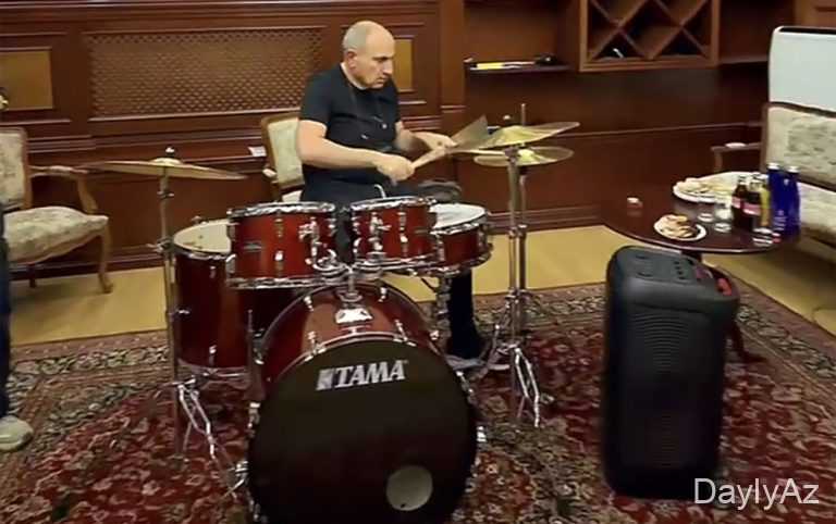 Paşinyan musiqi qrupu yaratdı 
							 – Video