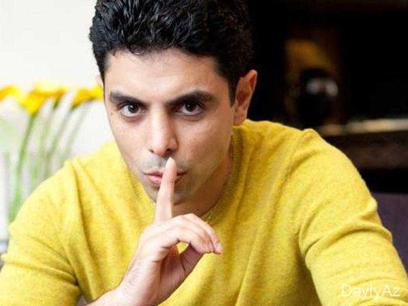 Əməkdar artist velosipedlə fərqli gəlişi ilə diqqətdən kənara çıxdı – VİDEO