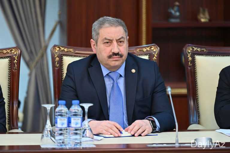 “Bələdiyyə günü”nün təsis edilməsi əlavə stimul ola bilər” 
							 – Təmraz Tağıyev