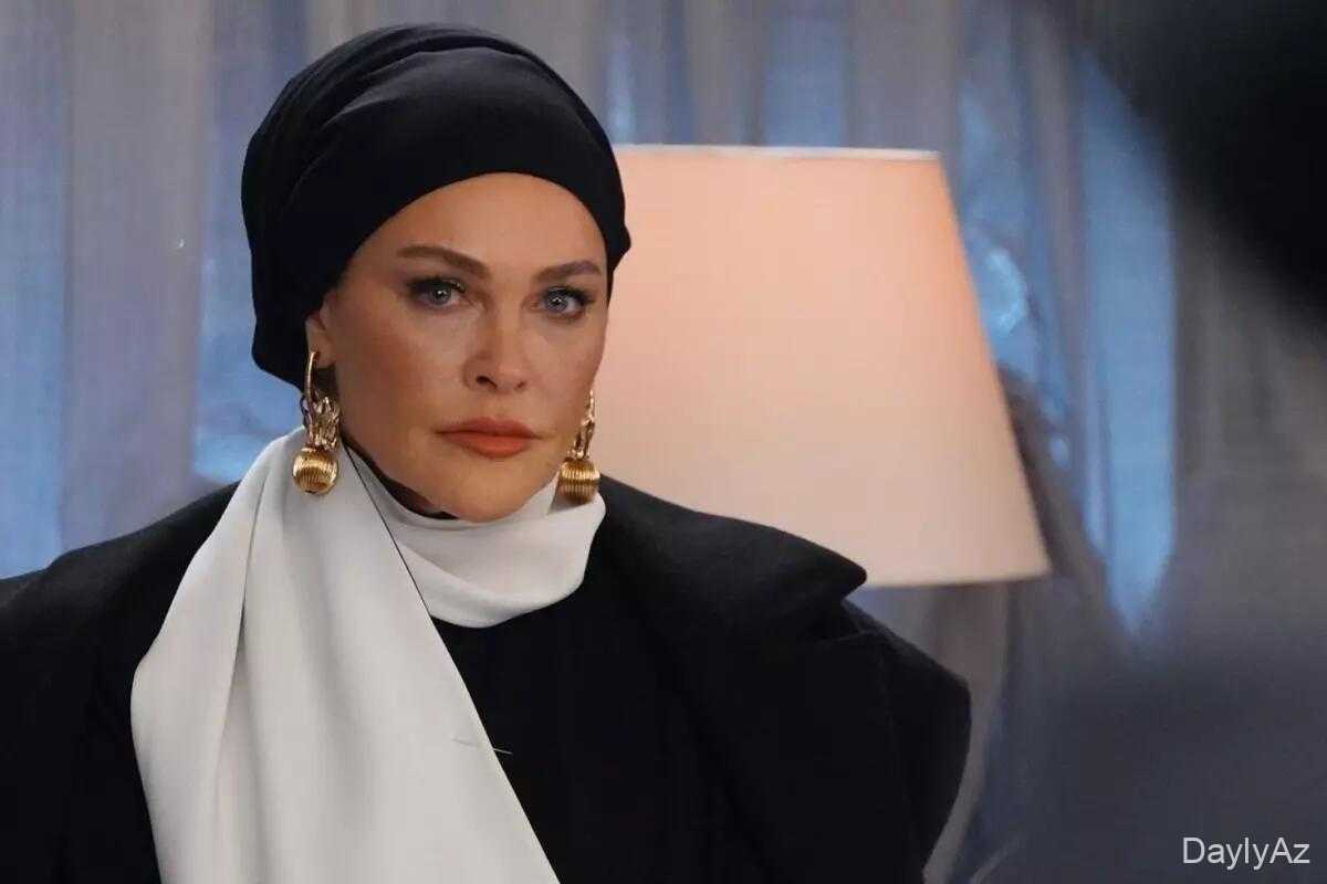 Hülya Avşarın serialındakı “donuz əti” səhnəsi mübahisələrə səbəb oldu