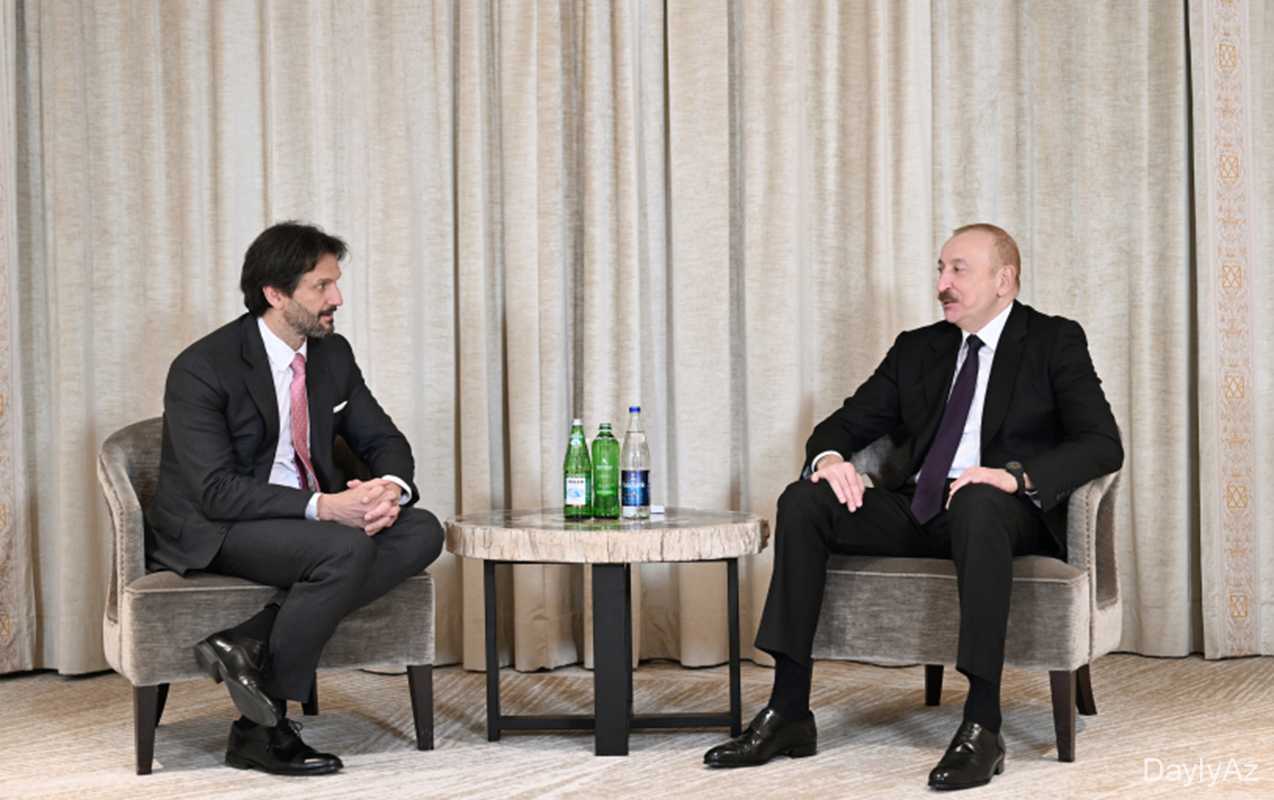 İlham Əliyev Slovakiya Baş nazirinin müavini ilə görüşdü 
							 – Foto