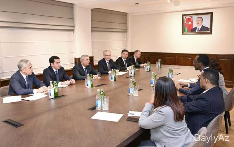 Samir Nuriyev COP32-nin Prezidenti ilə görüşdü 
							 – Fotolar