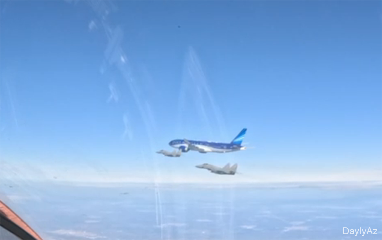 Prezidentin təyyarəsini Serbiya qırıcıları müşayiət etdi 
							 – Video