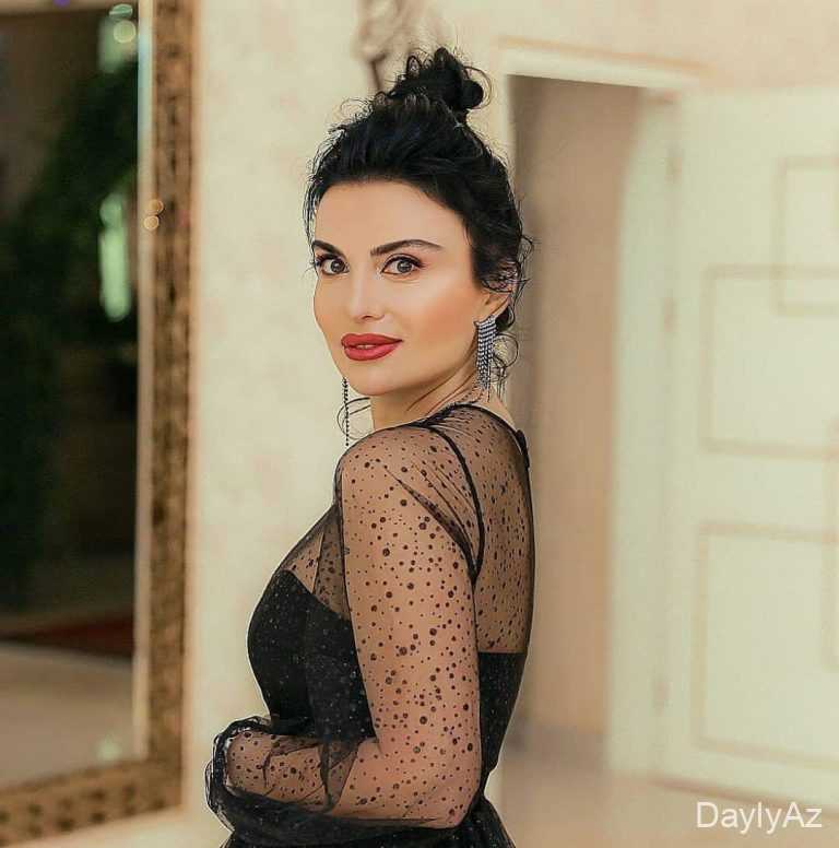 Çiçək aparıcısını SUSDURUB – VİDEO