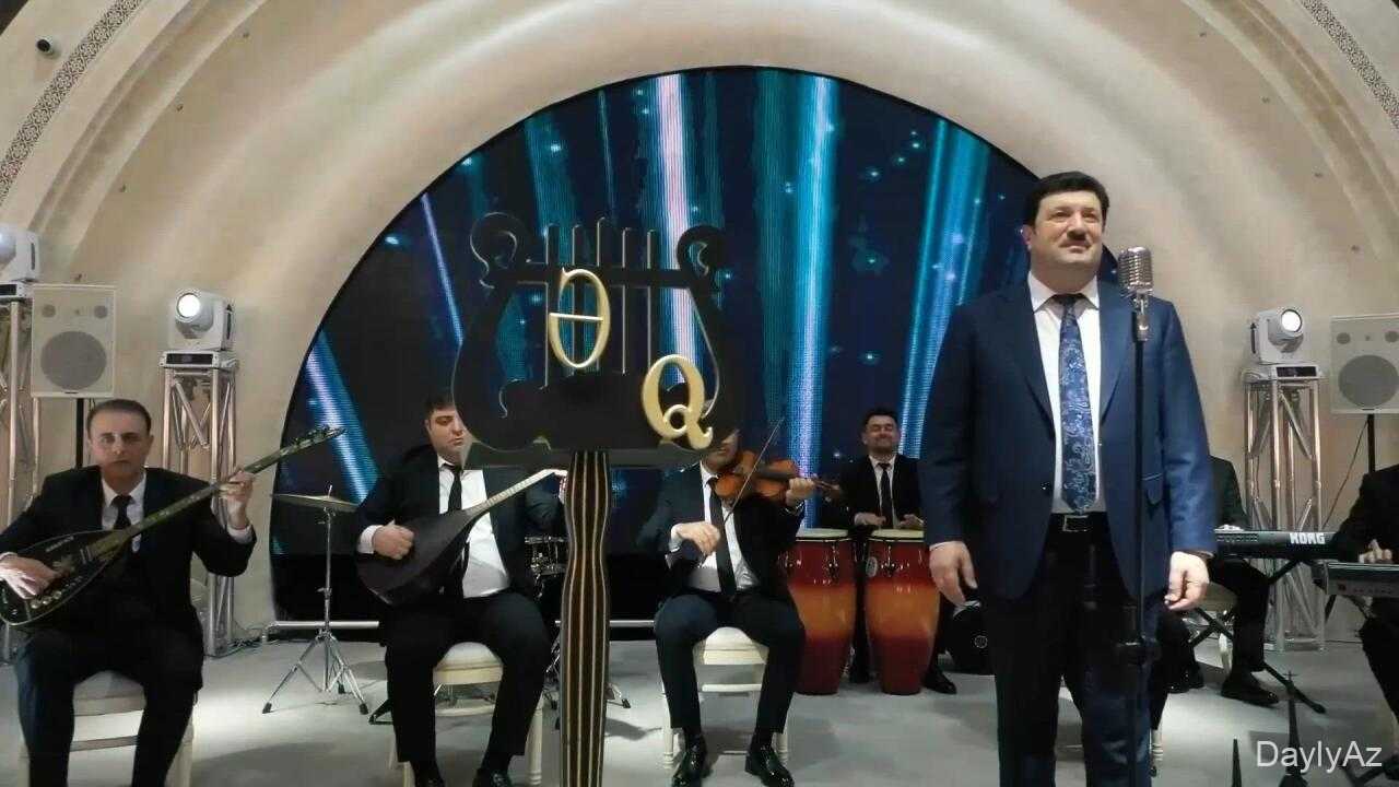 Azərbaycanlı Müğənninin Toyda Səs Problemə Qarşı Qəbul Etti Qorxu