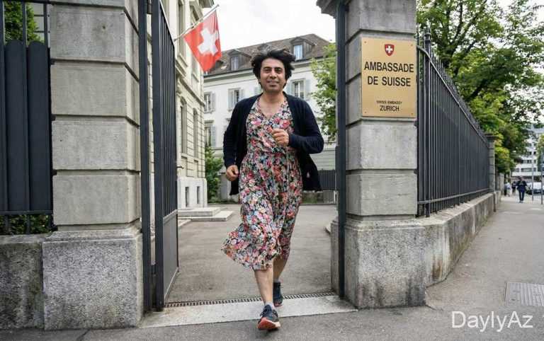 Dondan-dona girən Emin gedərkən bu öhdəlikləri götürmüşdü