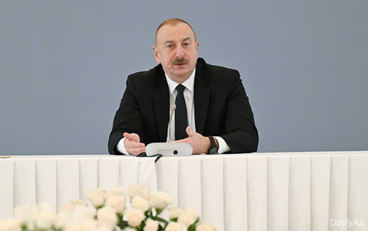 “Məktəblərdə tədris proqramına dəyişikliklər edilməlidir”