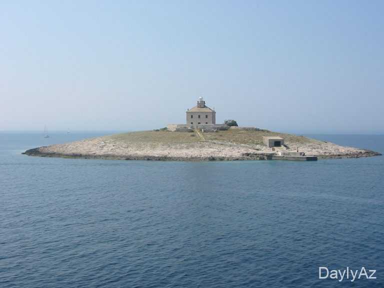 Adalar Haqqında Tam Məlumat | Dünyanın Məşhur Adaları və Ekosistemi