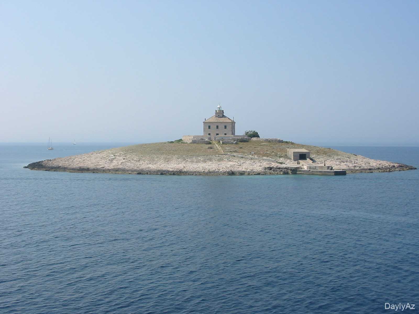 Adalar Haqqında Tam Məlumat | Dünyanın Məşhur Adaları və Ekosistemi