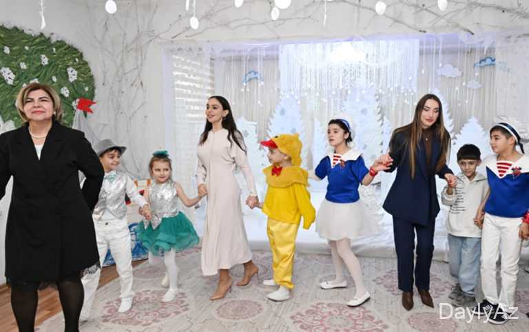 Prezidentin qızı və gəlini uşaqlarla belə əyləndilər 
							 – Fotolar