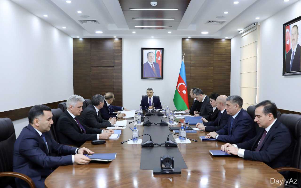 Hakimlərin Seçki və Qiymətləndirilməsi komitələrinə üzvlər seçildi