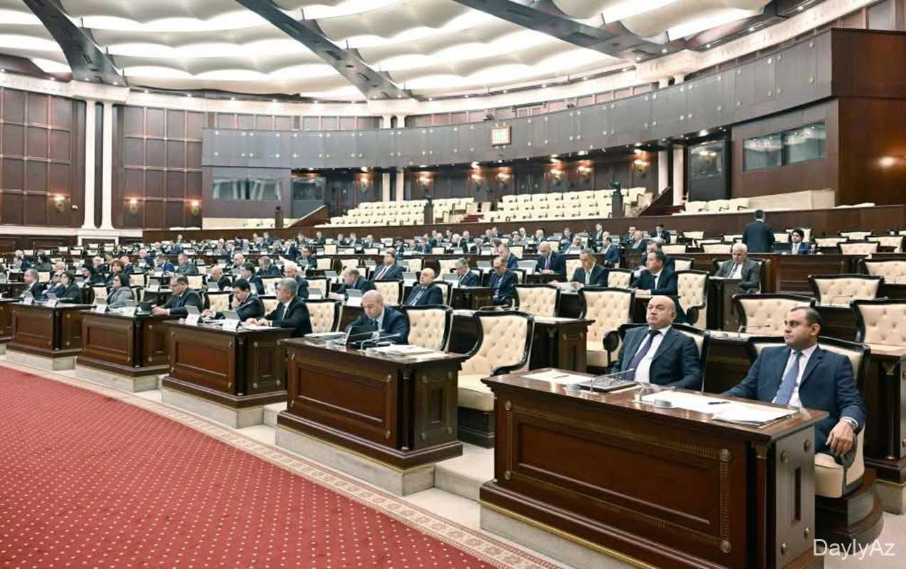 Parlamentdə bələdiyyələrlə bağlı müzakirə