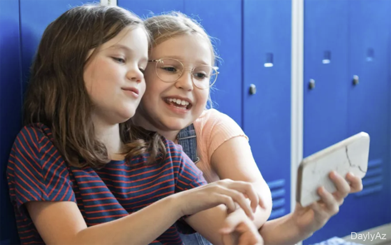 Sosial şəbəkələrə girişdə yaş məhdudiyyəti olacaq 
							 – Prezidentdən Sərəncam