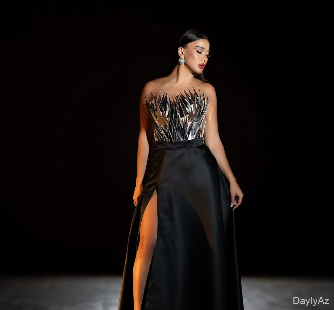 Yazırlar ki, ayaqların əyridir, efirə niyə çıxırsan?