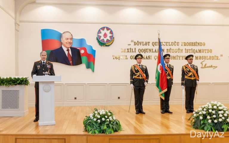 34 il sədaqətli xidmət nümunəsi 
							 – Foto-Video