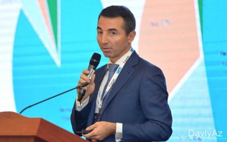 Adnan Əhmədzadənin həbs müddəti uzadıldı