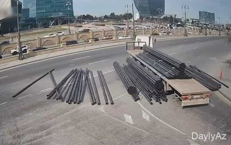 “Bağırov” körpüsündə yük maşından yaya yoluna düşən çökmə hadisəsi qeydə alınıb