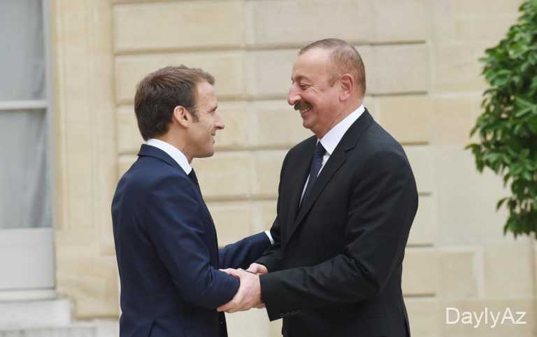 Məkronda İlham Əliyevə zəng edib