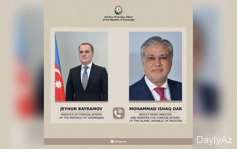 Pakistanın XİN rəhbəri Ceyhun Bayramovla danışdı