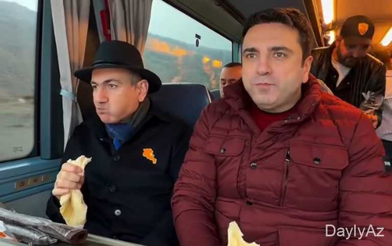 Bu dəfə də avtobusda lavaş yedi 
							 – Video