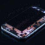 Smartfonlar Niyə 5 İldən Sonra Yavaşlayır? Texnoloji Sirlər və Həllər