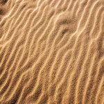 Yuxuda Qum Gormek – Yuxunun Mənası, Təfsiri və Gizli İşarələri