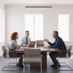 Böyük Texnologiya Şirkətləri: İnsan Resurslarına Nə Üçün Bu Qədər Vəsait Xərcləyir?