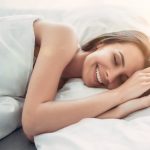 Yuxuda Gülmək Nə Deməkdir? – Psixoloji və Elmi İzahı