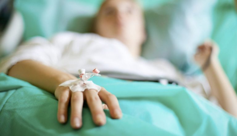 Yuxuda Xəstə Qadın Görmək – Mənası, Təfsiri və Psixoloji İzahı